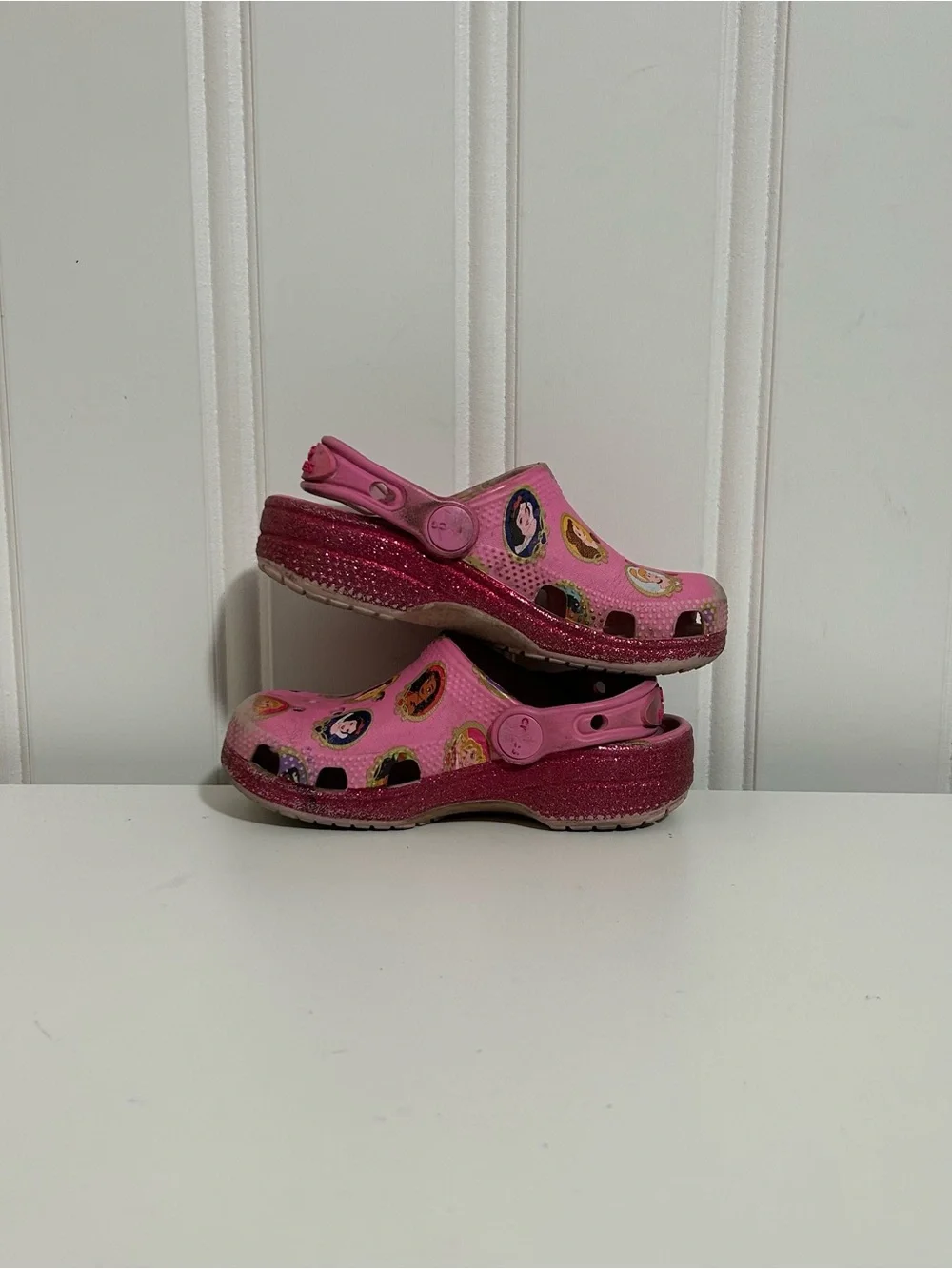 Crocs Disney princess pink sandals